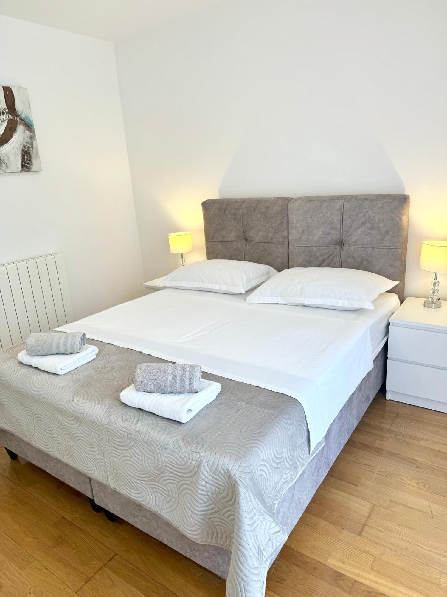 Luxury Apartment Antoni Podstrana Luaran gambar